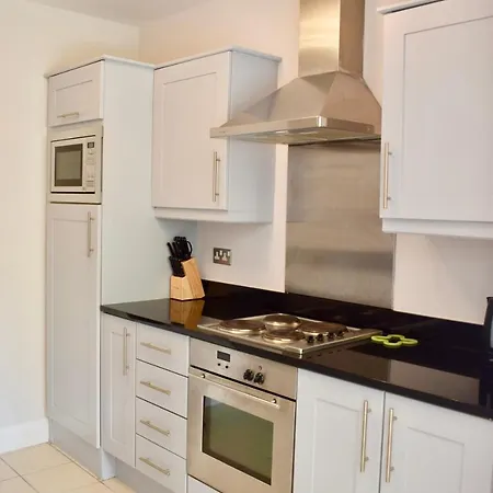Cosy 4 Bedroom With Balcony Apartamento
